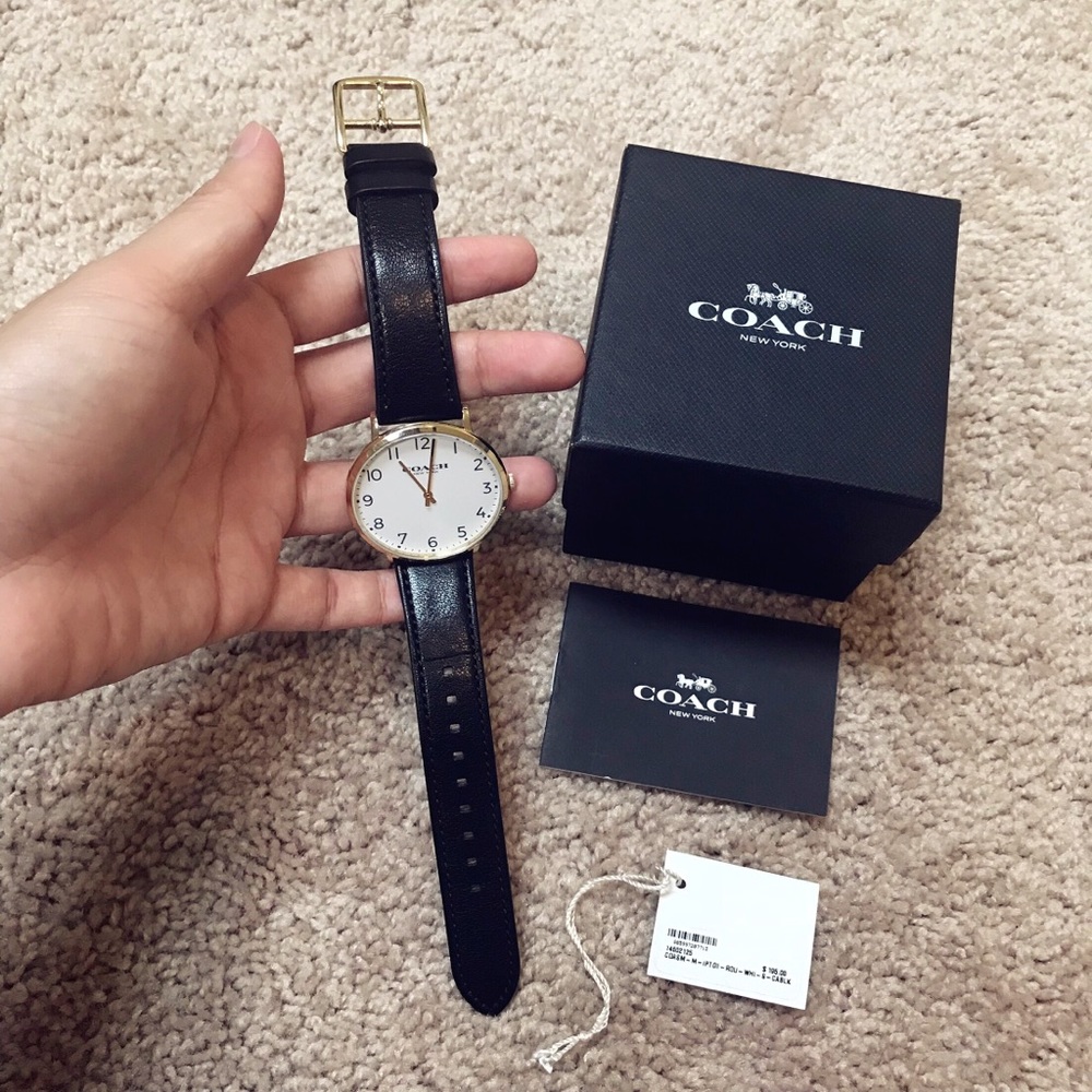 💯 Authentic Coach Watch - Picture 3 of 4